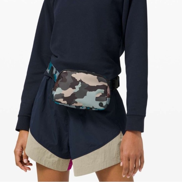 Lululemon Everywhere Belt Bag *1L
Heritage 365 Camo Guava Pink Multi - Picture 1 of 6
